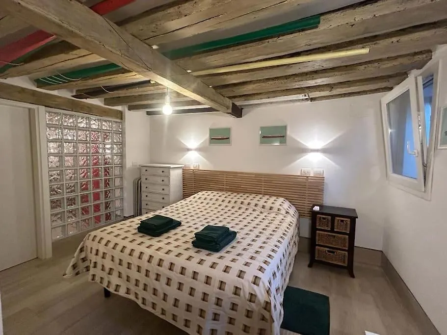 Appartamenti A Santa Croce Venedig 0*,