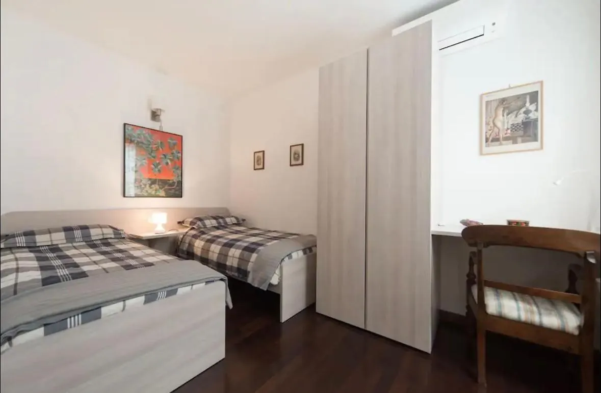 Apartment Appartamenti A Santa Croce Venice